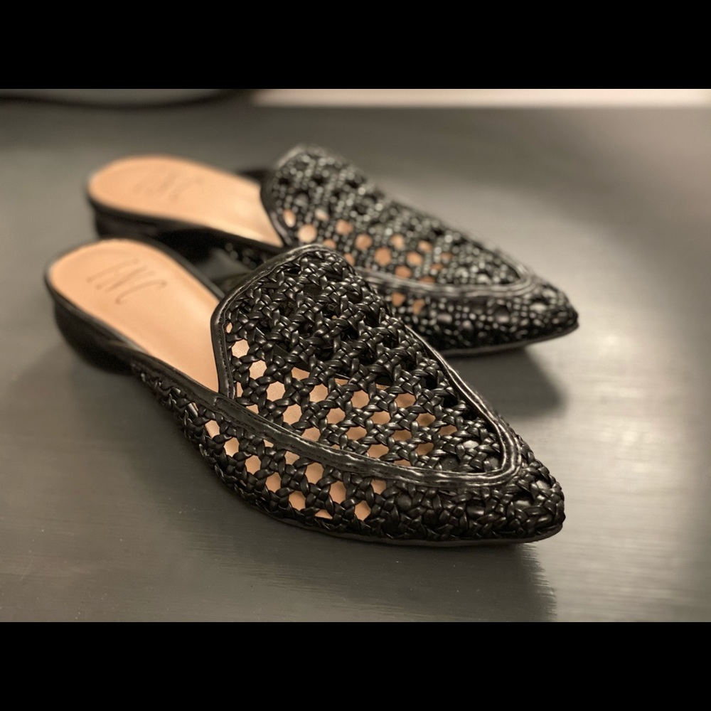 Size 5- black trendy mule slides